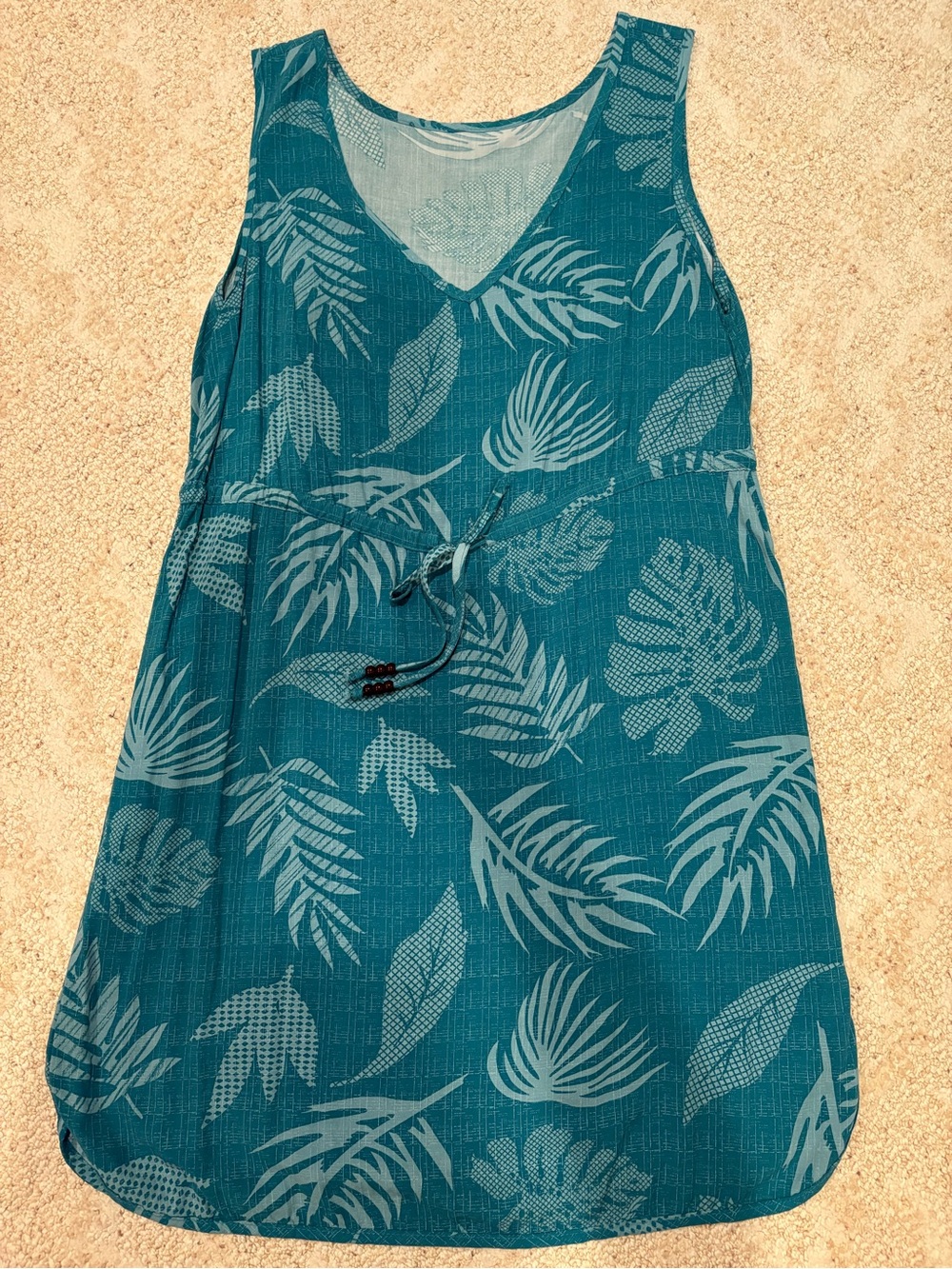 Sleeveless Teal Leaf-Print V-Neck Summer Top